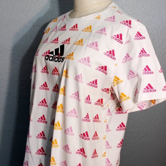 Adidas Gradient Logo Boyfriend Tee Size Small NWT - Picture 3 of 6